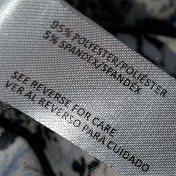 Snakeskin Stretchy w/ gold Metallic blouse – M - Picture 6 of 7